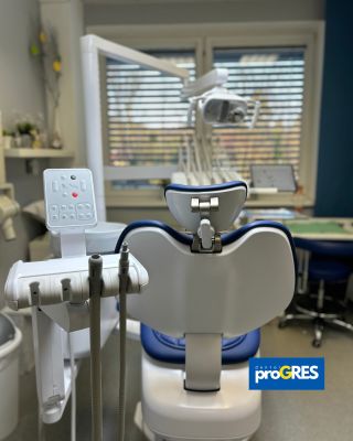 Nainstalováno ✅ #diplomatdental DIPLOMAT MODEL PRO 500 Nesená souprava LED světlo Xenos se senzorem Bez-uhlíkové LED...
