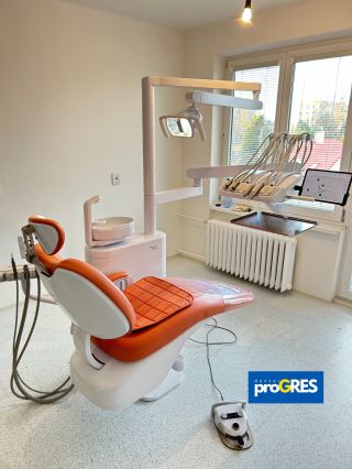 ✅ Nainstalováno @diplomat_dental DIPLOMAT MODEL PRO 800 Vlajková loď #diplomatdental Pro 800. Stacionární (liftová) zubní...